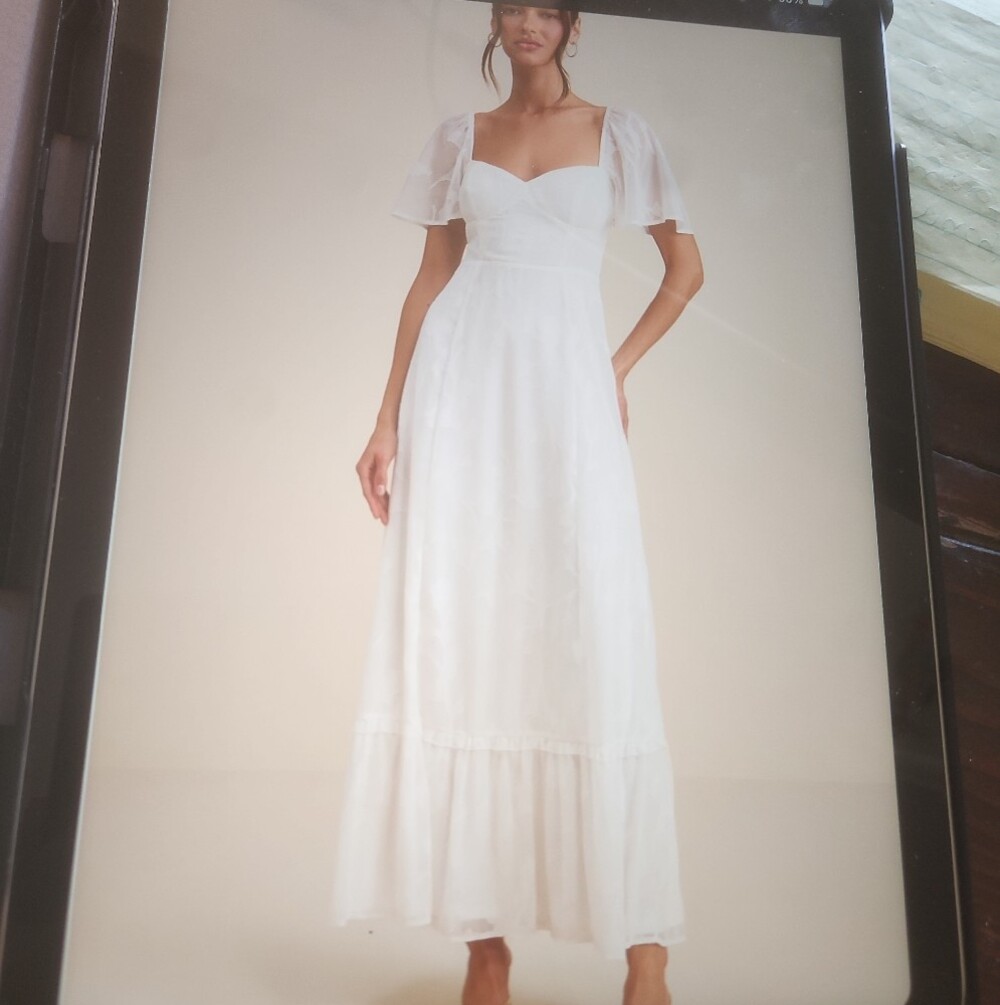 Lulu's White Floral Lace Maxi Dress with Flutter Sleeves Small